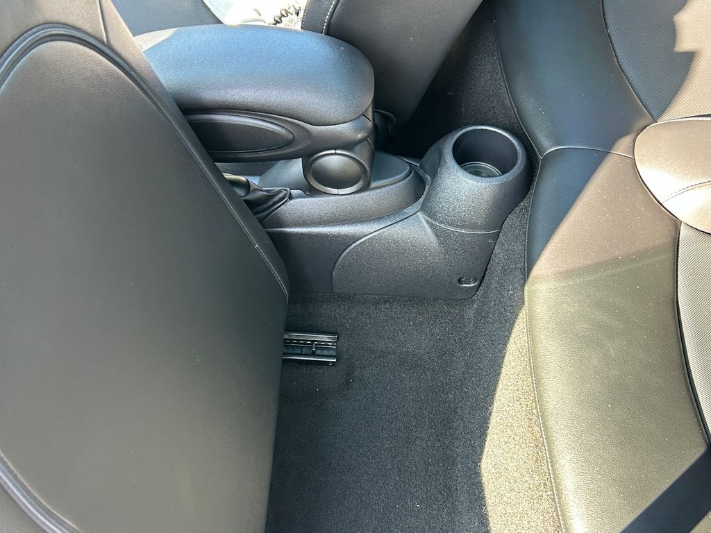 Thumbnail: 2022 MINI Cooper - 30