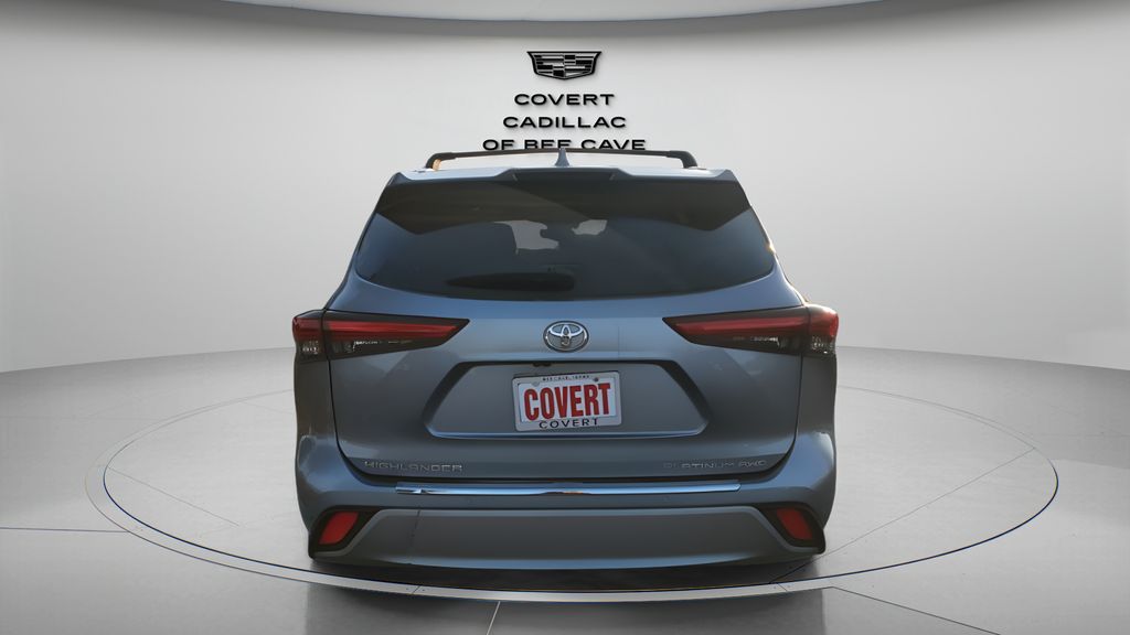 Used Car 2020 Toyota Highlander  Platinum For Sale Under $35,000 In Austin, Texas