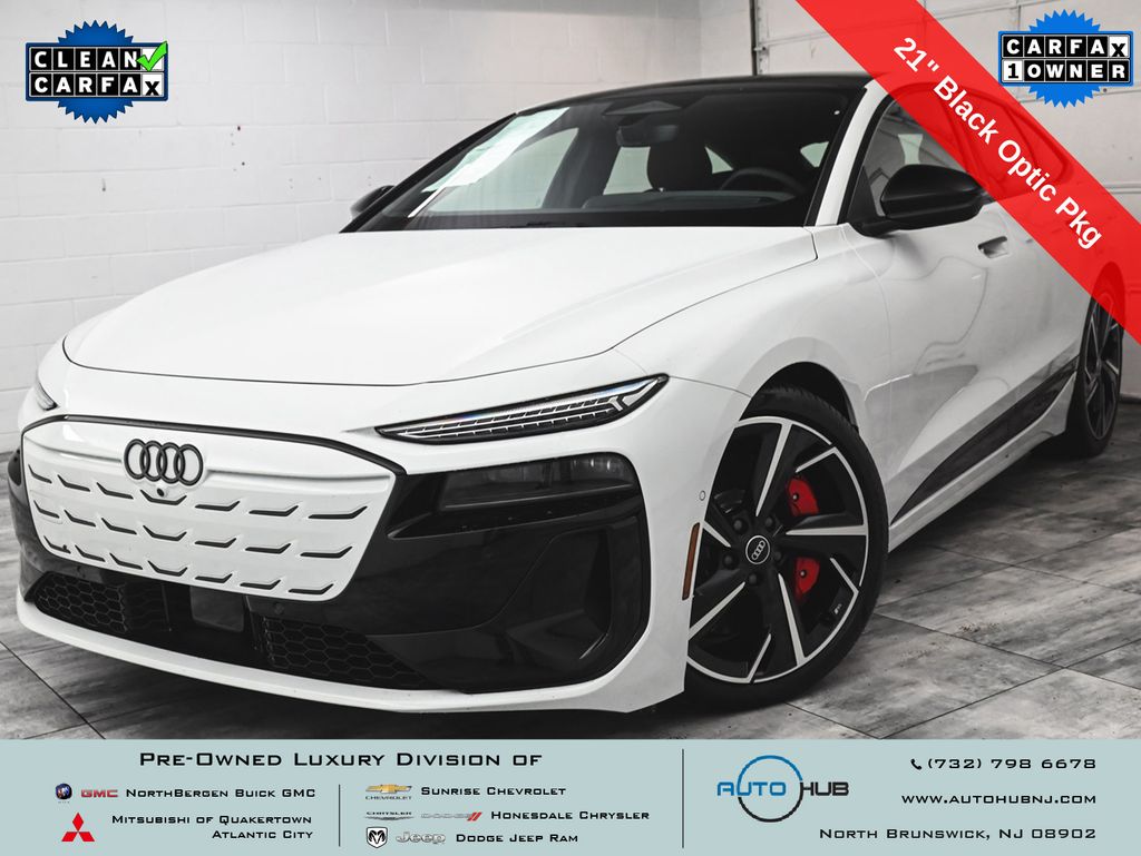 Glacier White Metallic 2025 Audi S6 e-tron Sportback Sedan All-Wheel Drive Automatic