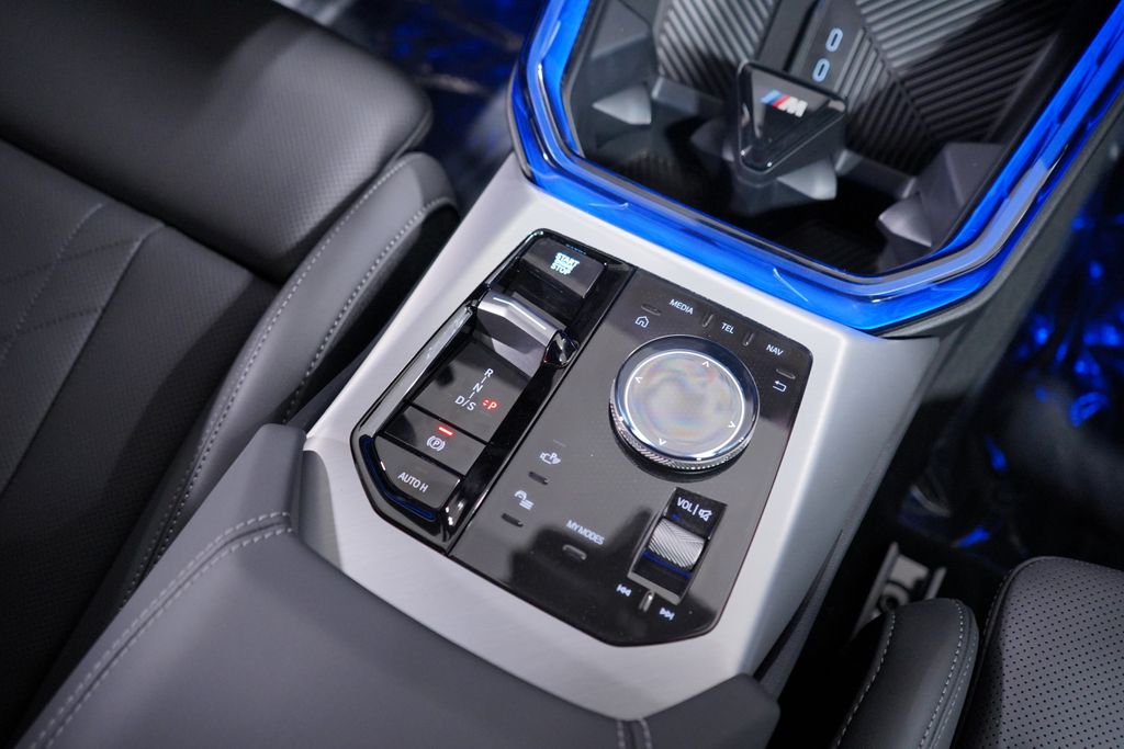 Thumbnail: 2026 BMW X3 - 12
