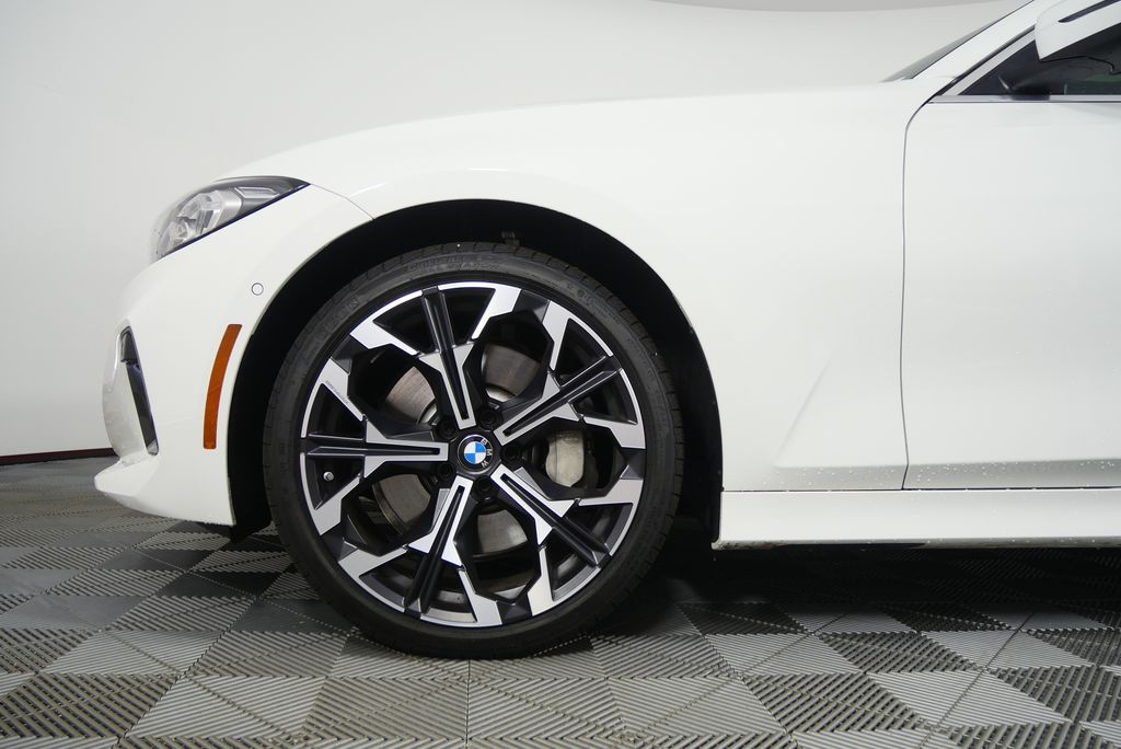 Thumbnail: 2025 BMW 3 Series - 7