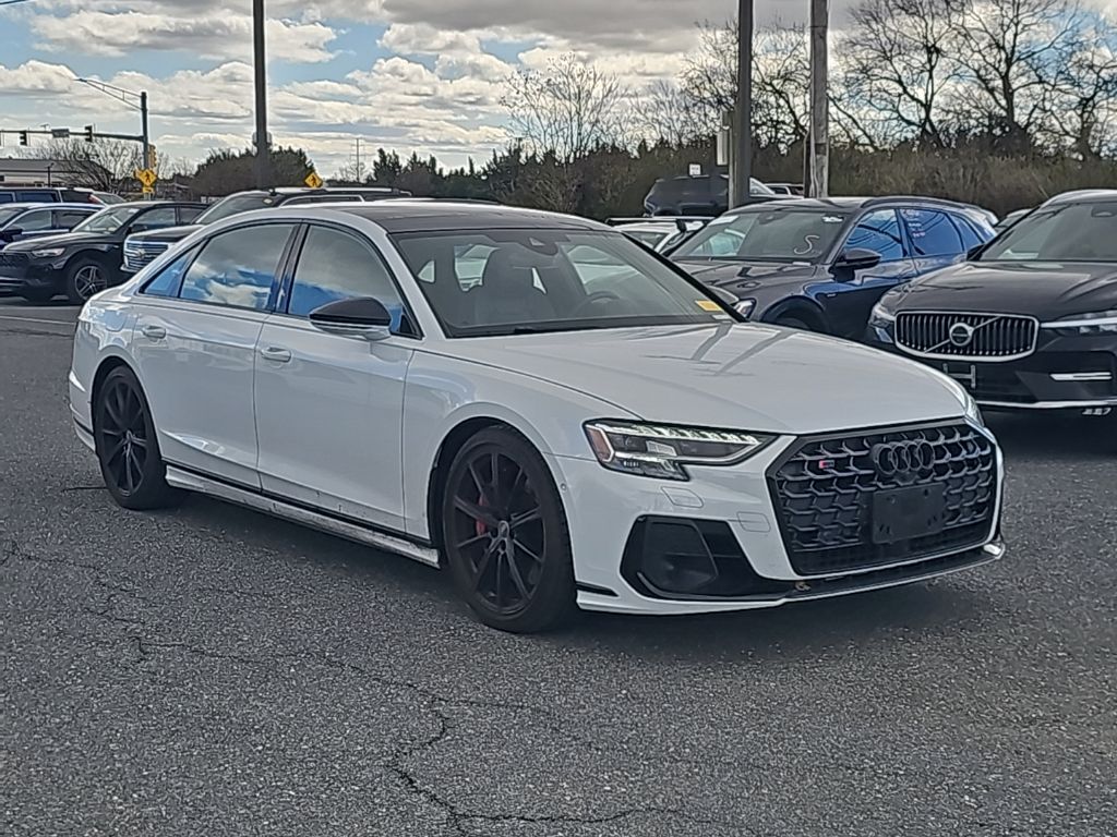 2024 Audi S8 4.0T quattro