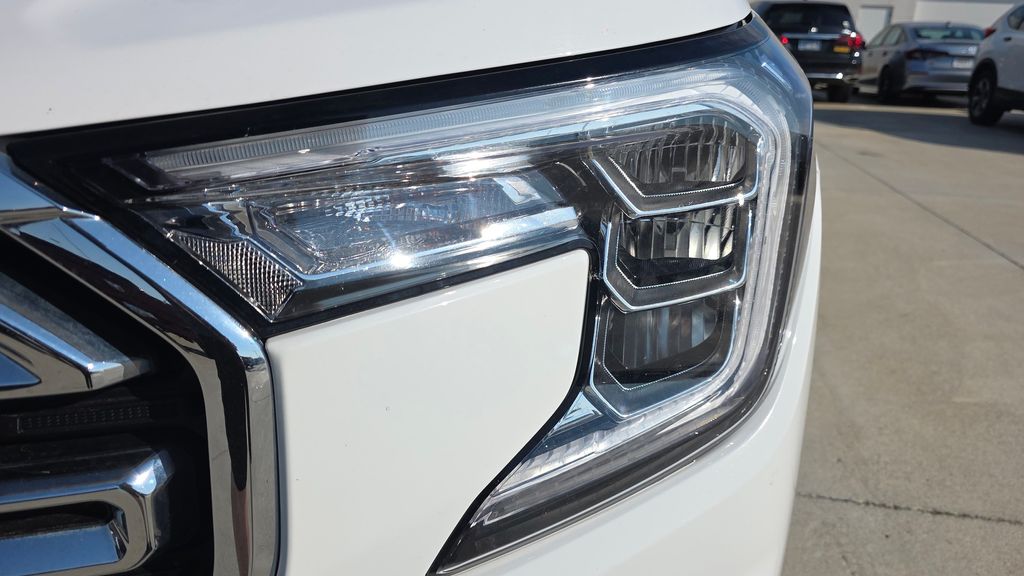 2024 GMC Terrain SLT - Photo 9