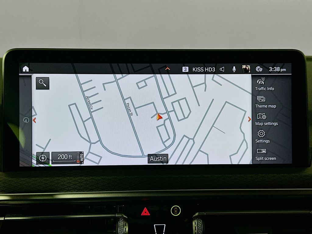 Thumbnail: 2023 BMW X4 - 13