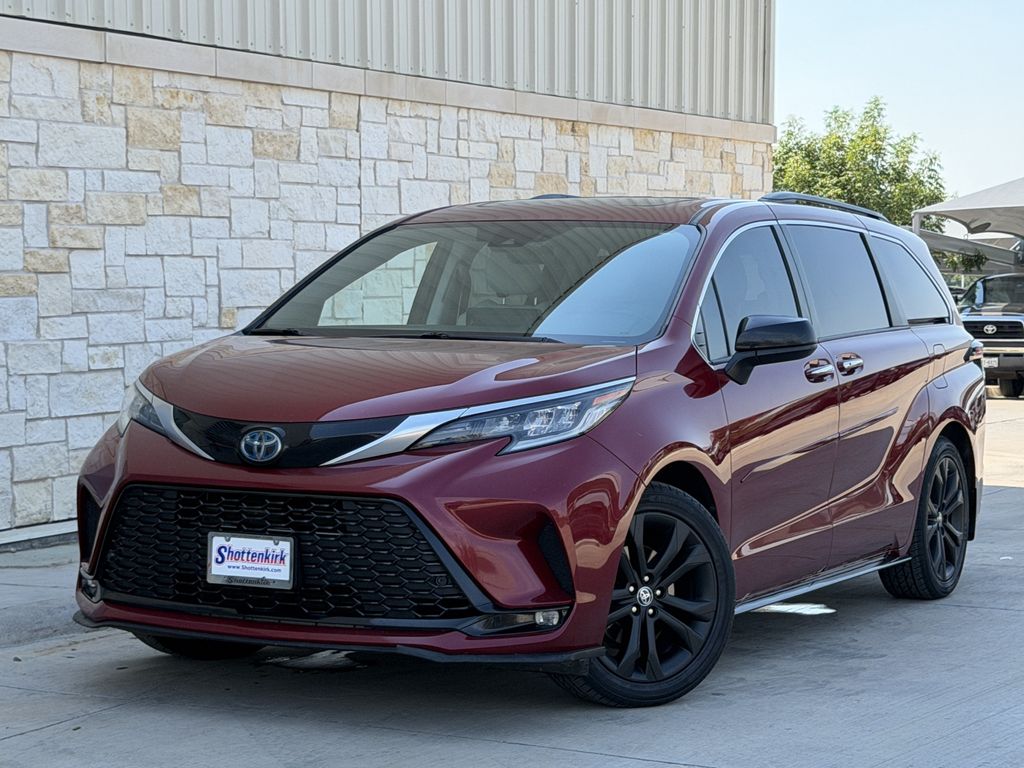 Used 2022 Toyota Sienna Van