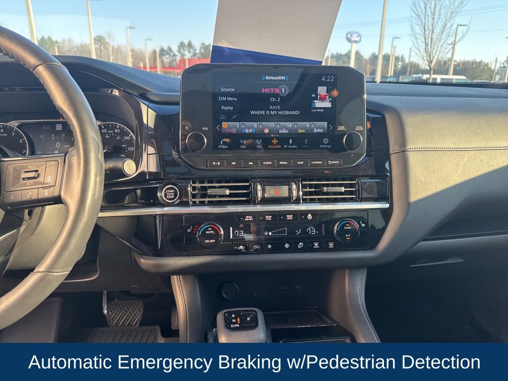 2024 Nissan Pathfinder SL FWD