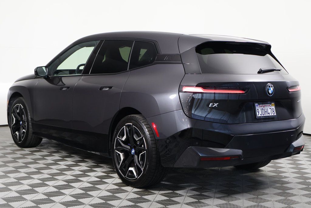 Thumbnail: 2024 BMW iX - 6