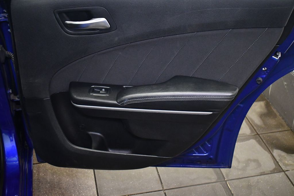 Thumbnail: 2019 Dodge Charger - 29