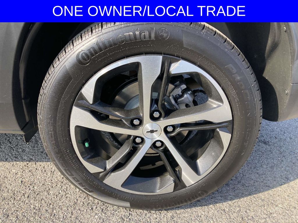 Used 2024 Black Chevrolet 1RS image 10