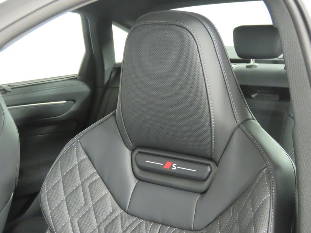Thumbnail: 2026 Audi A6 - 32