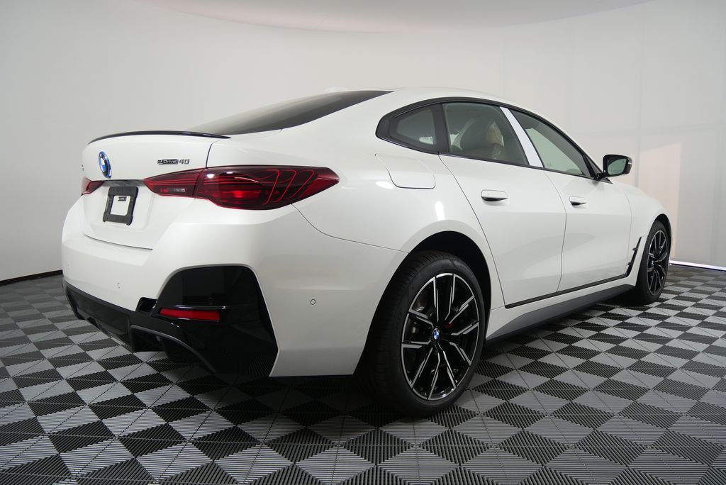 2025 BMW i4 eDrive40 3