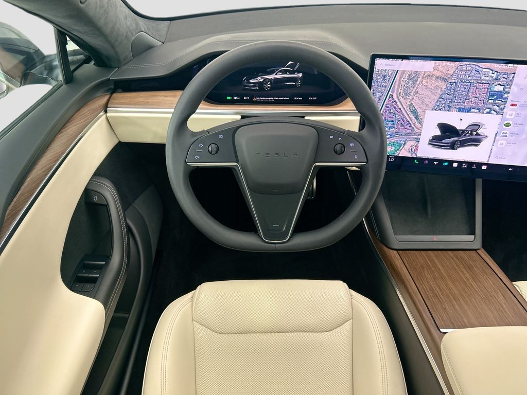 Thumbnail: 2022 Tesla Model S - 10