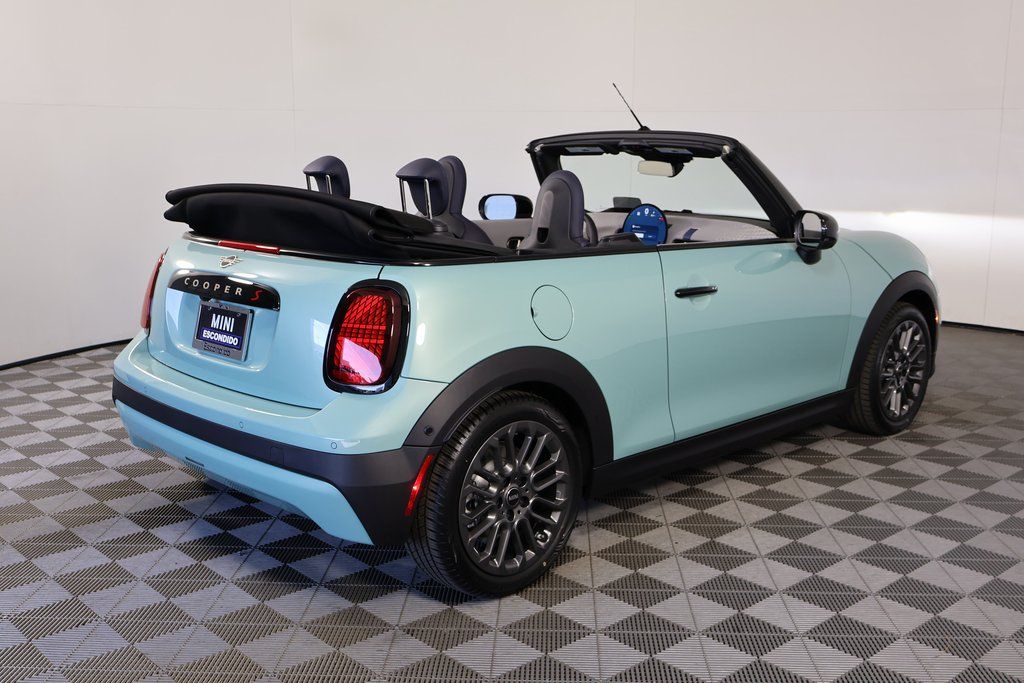 Thumbnail: 2026 MINI Cooper - 4