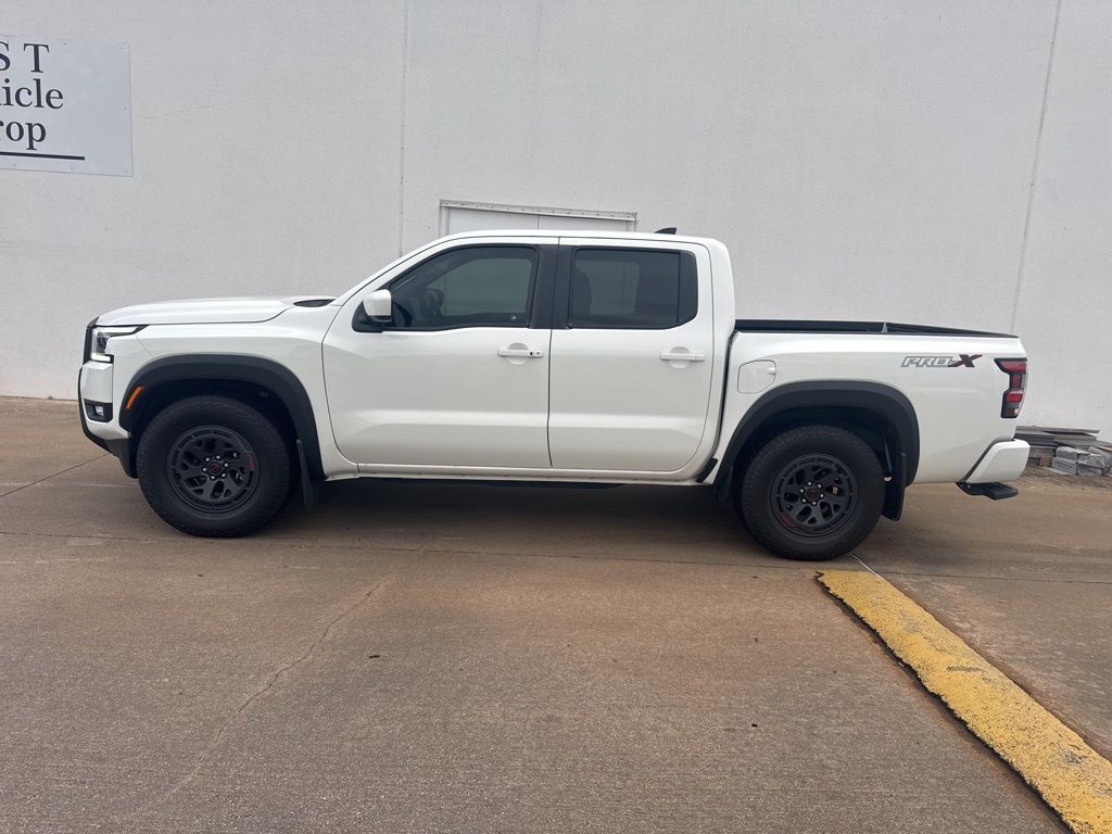 Glacier White 2025 Nissan Frontier PRO-X Crew Cab RWD Pickup Truck 4X2 9-Speed Automatic Overdrive