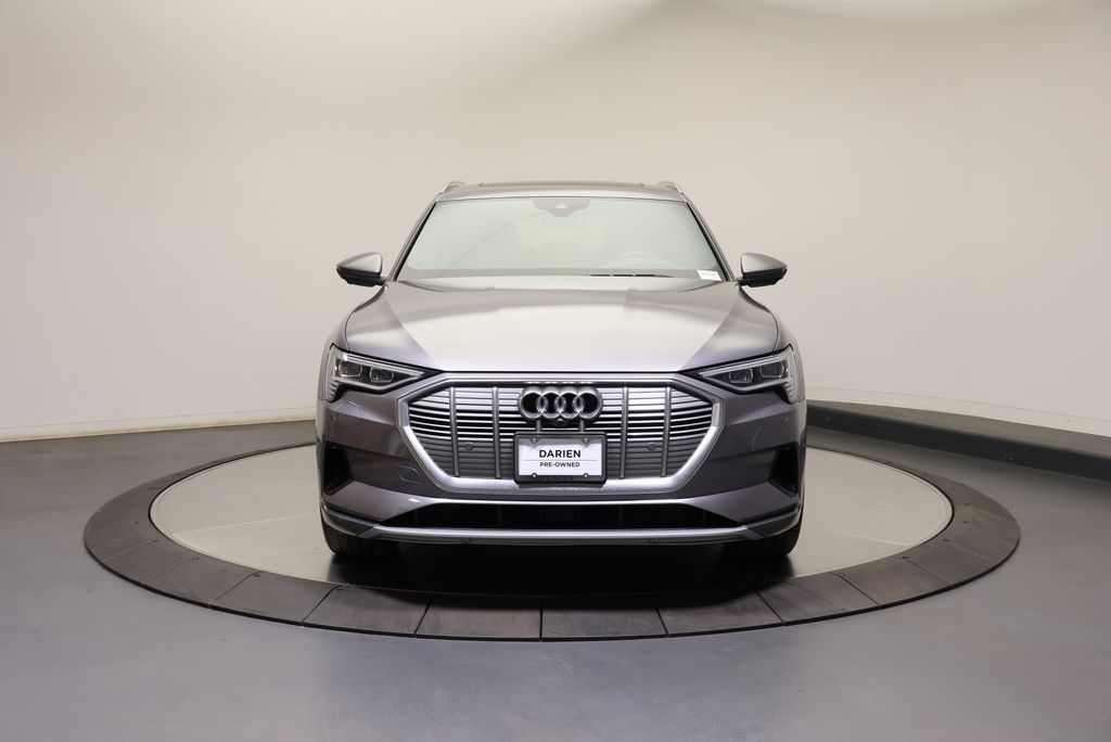 Thumbnail: 2019 Audi e-tron - 8