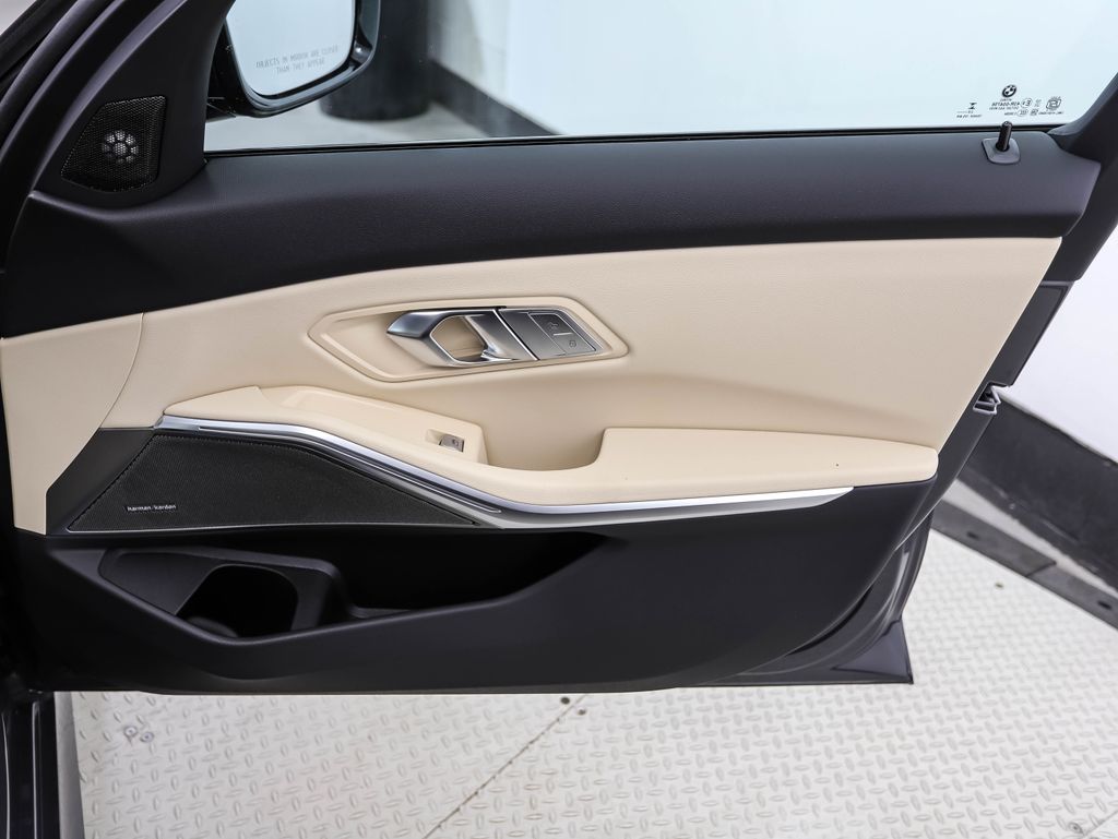 Thumbnail: 2026 BMW 3 Series - 29