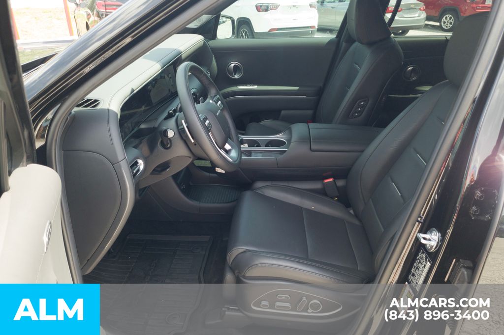 Used 2026 Black Hyundai Calligraphy image 6