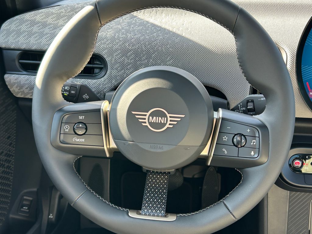 Thumbnail: 2026 MINI Cooper - 18