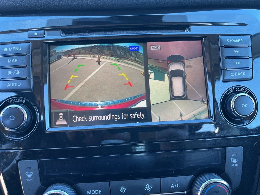 Thumbnail: 2019 Nissan Rogue - 25