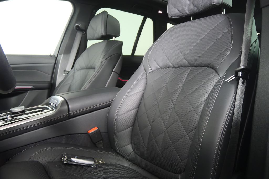 Thumbnail: 2025 BMW X5 - 11