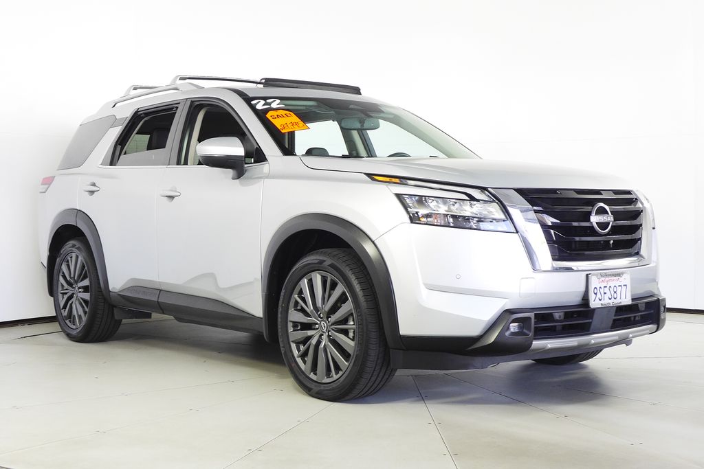 Thumbnail: 2022 Nissan Pathfinder - 4