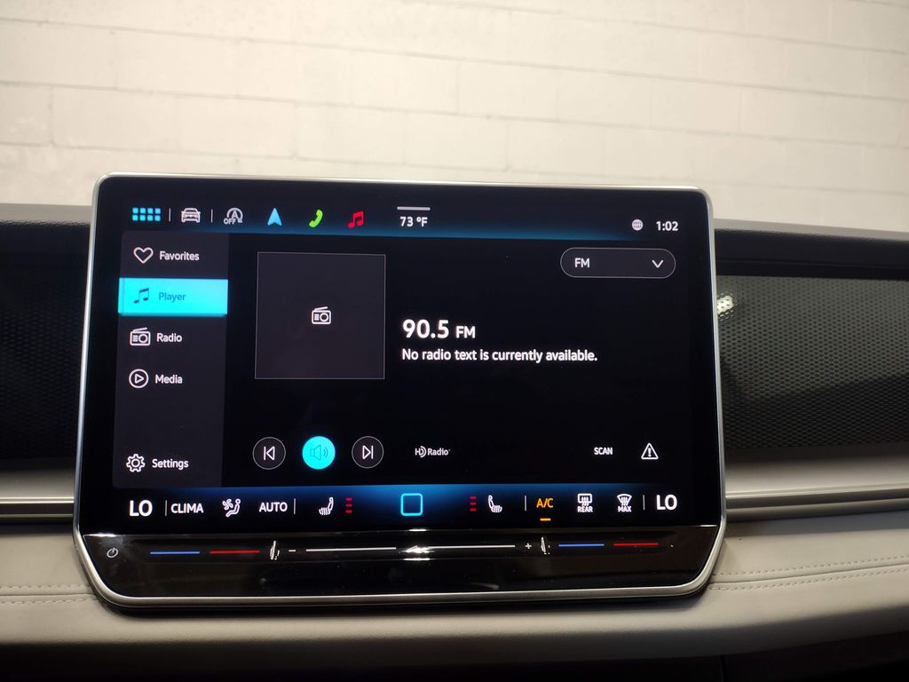 2025 Volkswagen Tiguan 2.0T SE