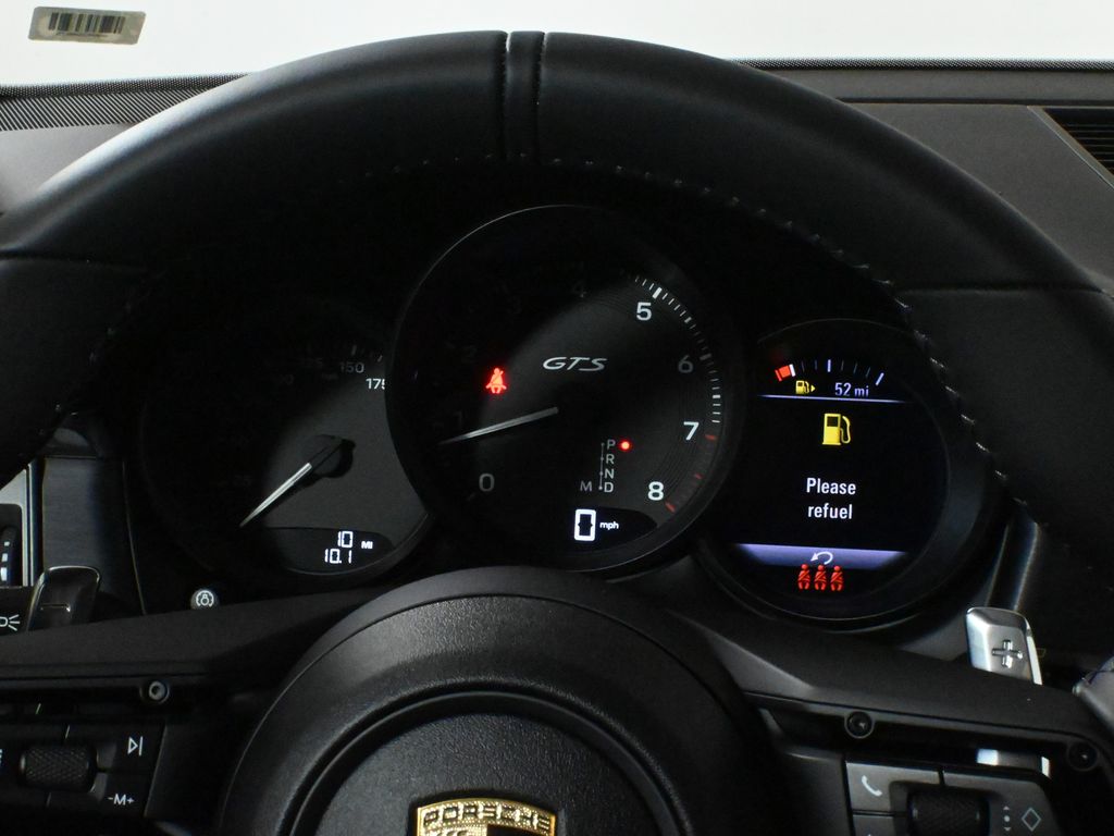 Thumbnail: 2025 Porsche Macan - 21