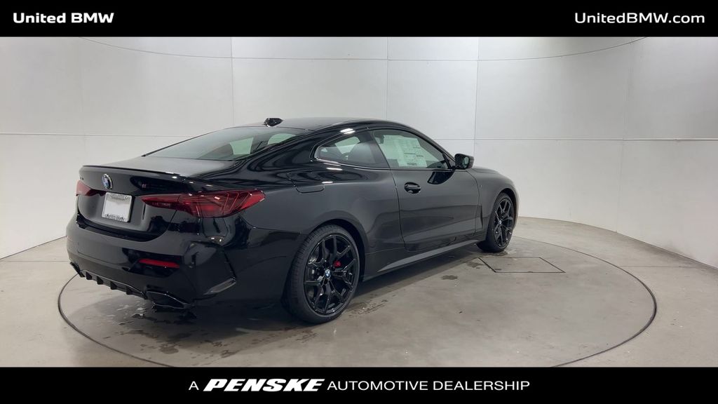 Thumbnail: 2026 BMW 4 Series - 8