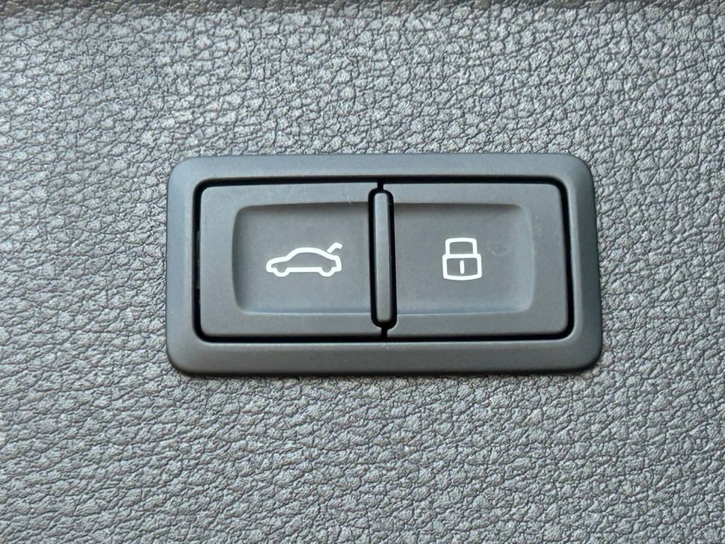 New 2025  Audi 45 S line Prestige image 61