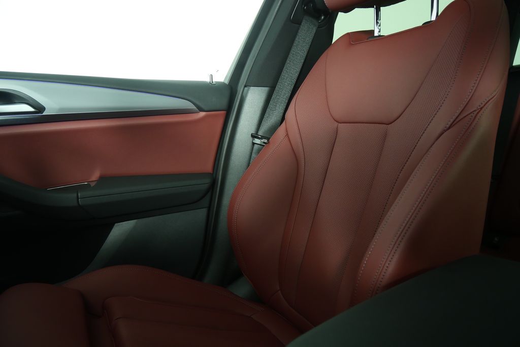 Thumbnail: 2023 BMW X3 - 28