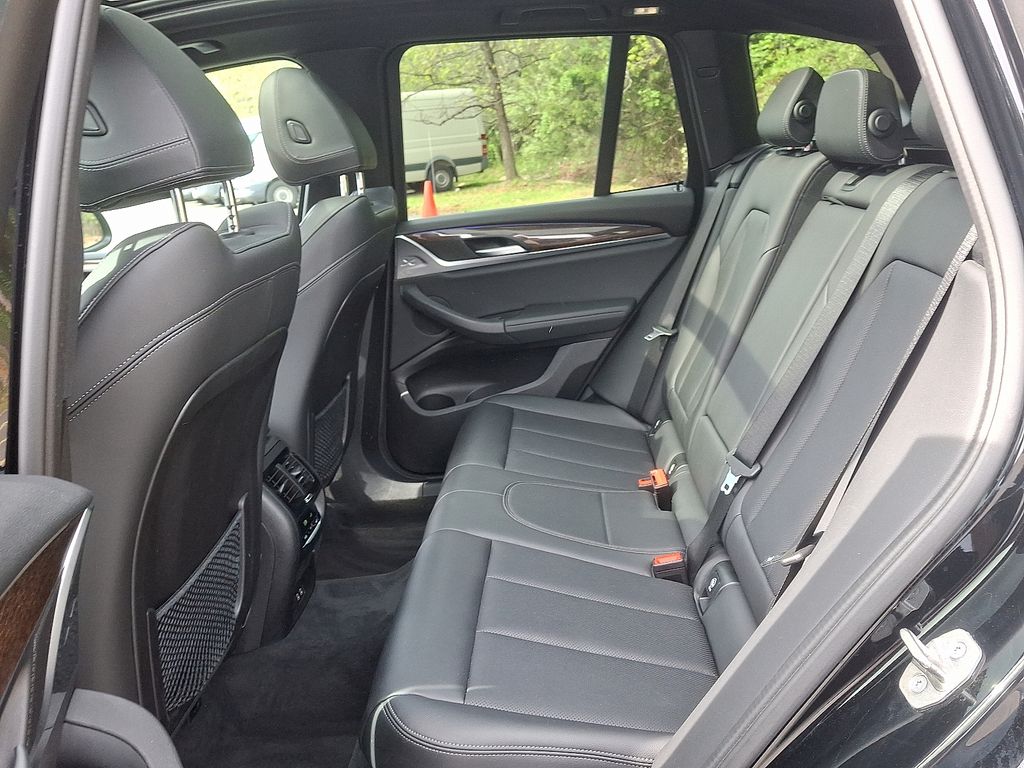 2022 BMW X3 xDrive30i 10
