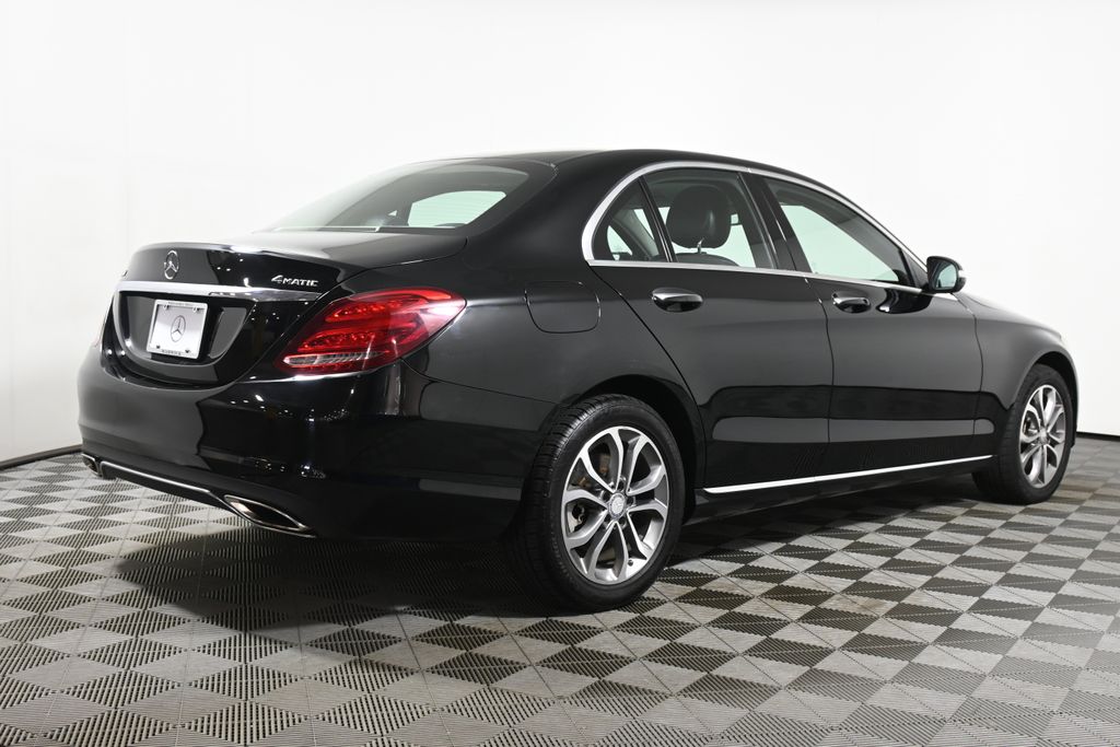 2015 Mercedes-Benz C-Class C 300 7