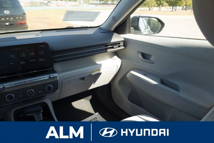 New 2027  Hyundai SE FWD image 17