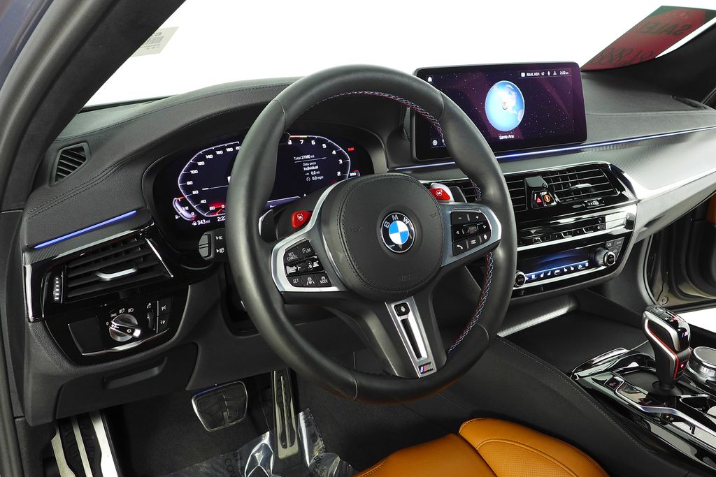 Thumbnail: 2023 BMW M5 - 31