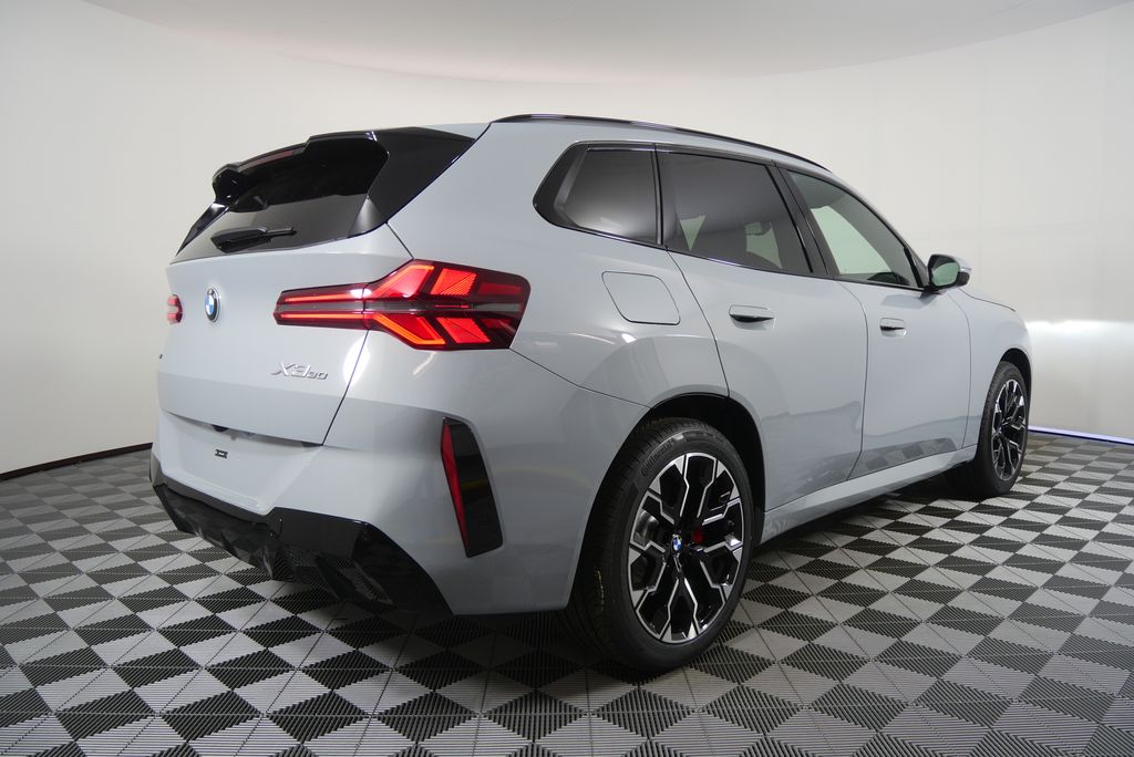 Thumbnail: 2026 BMW X3 - 3