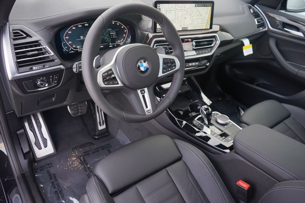 2024 BMW X3 M40i 12