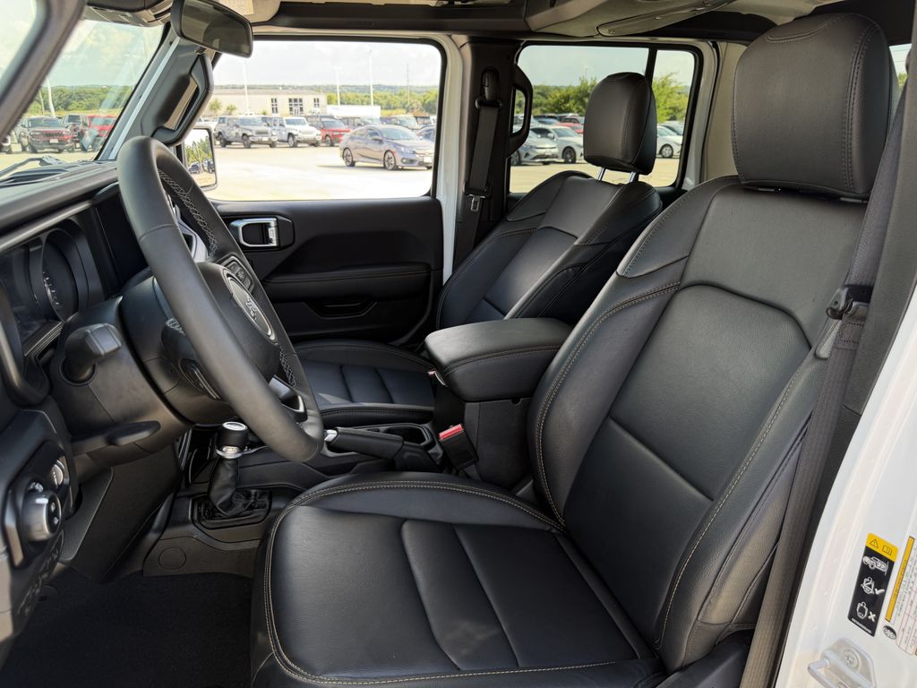 Used 2025 Jeep Gladiator Truck