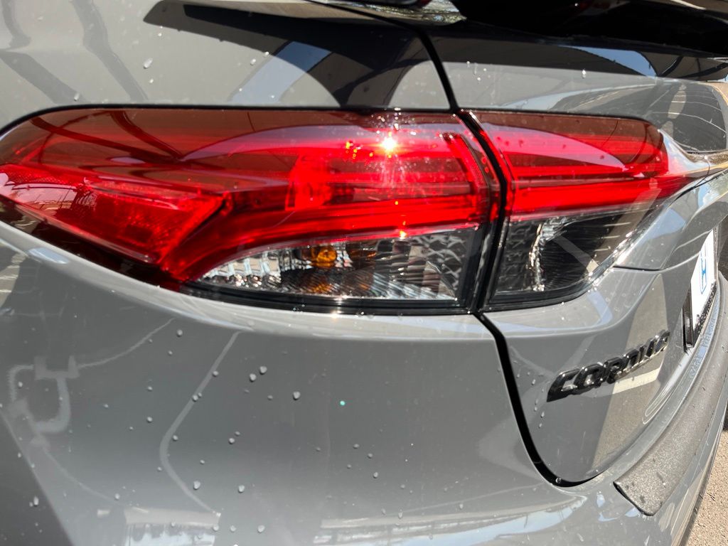 Thumbnail: 2025 Toyota Corolla - 9