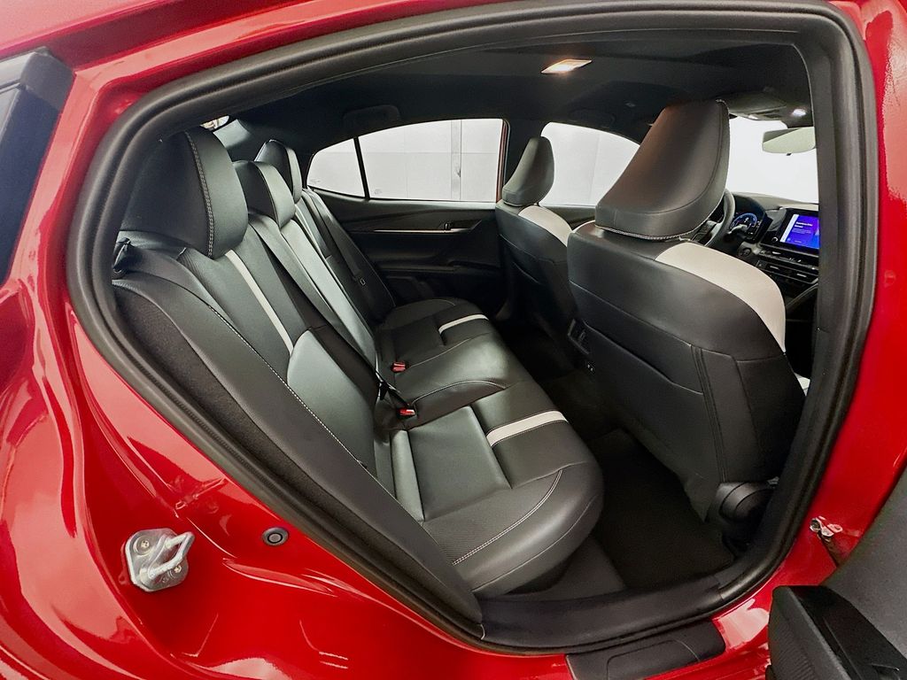 Thumbnail: 2025 Toyota Camry - 27