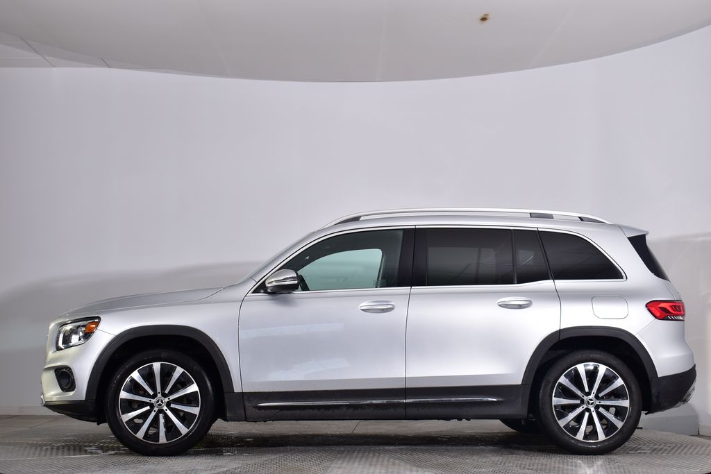 Thumbnail: 2022 Mercedes-Benz GLB - 2