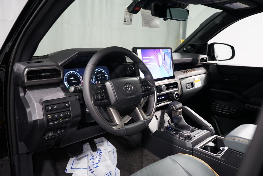 Thumbnail: 2025 Toyota 4Runner - 13