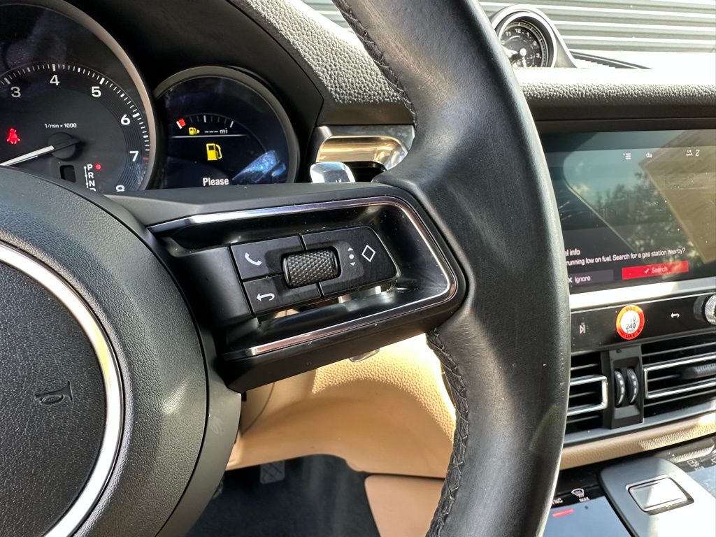 2023 Porsche Macan  20