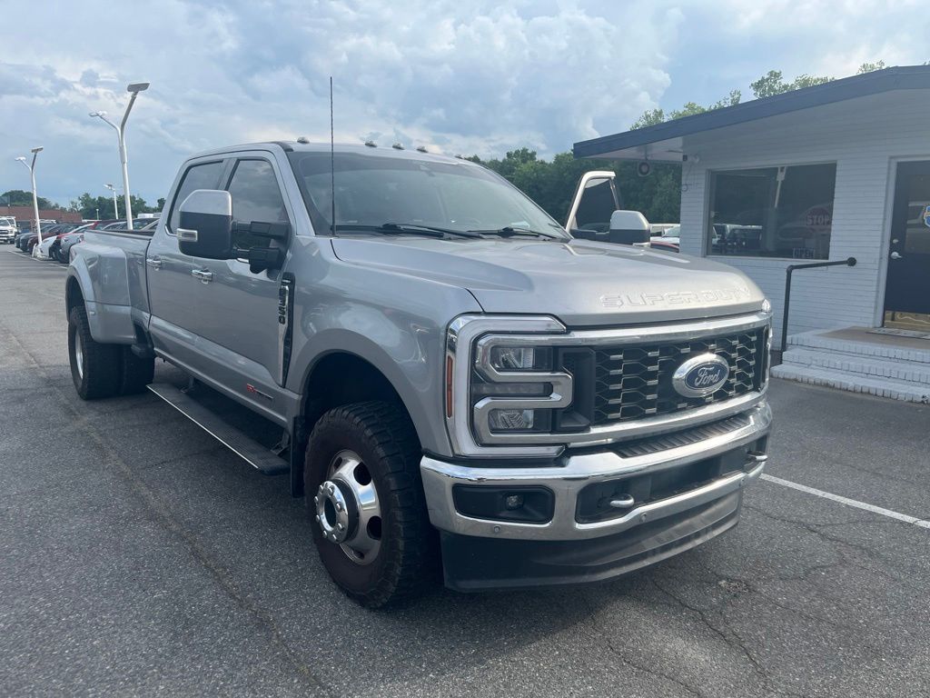Used 2024 Silver Metallic Ford Lariat image 14