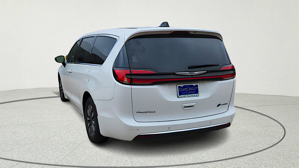 2024 Chrysler Pacifica Hybrid