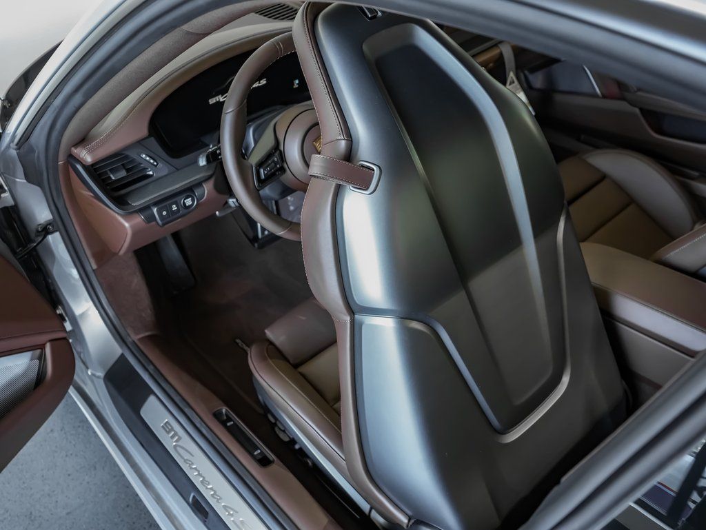 New 2026  Porsche Carrera 4S image 17