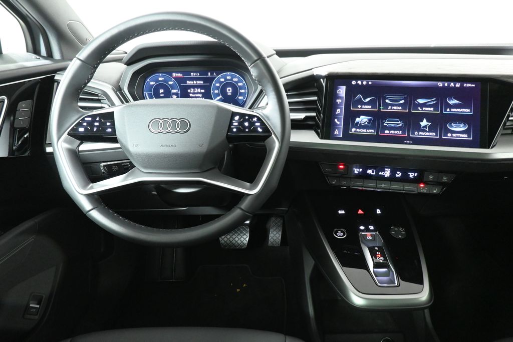 2024 Audi Q4 e-tron  4