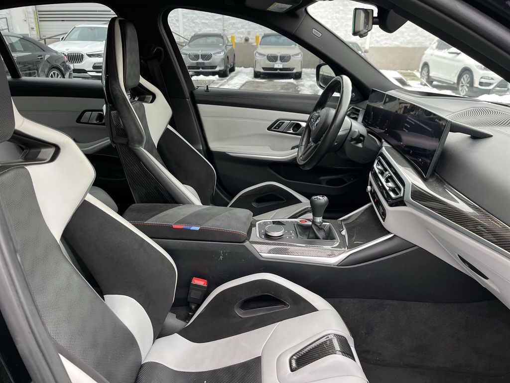 Thumbnail: 2023 BMW M3 - 24