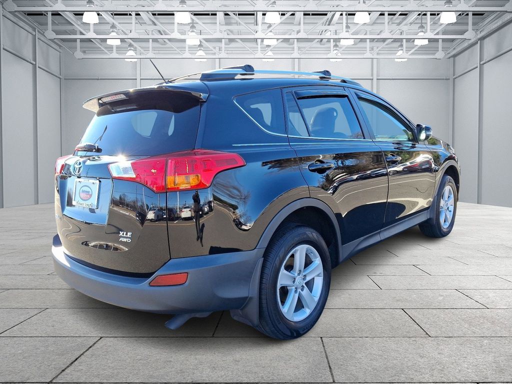 2014 Toyota RAV4 XLE 4