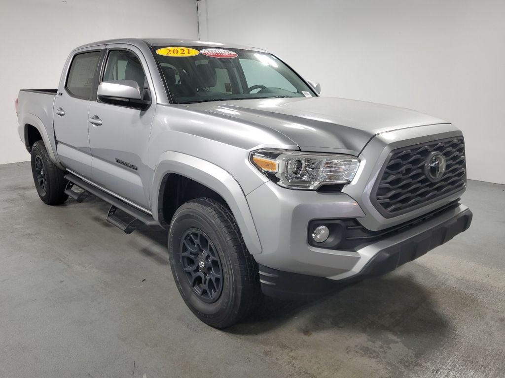 2021 Toyota Tacoma SR5 3