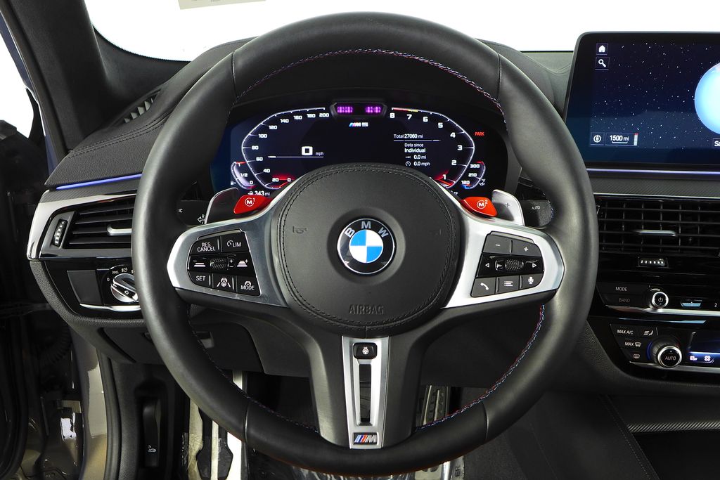 Thumbnail: 2023 BMW M5 - 27